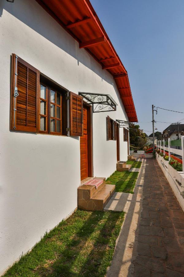 Pousada Villaggio Di Roma Campos do Jordão Buitenkant foto